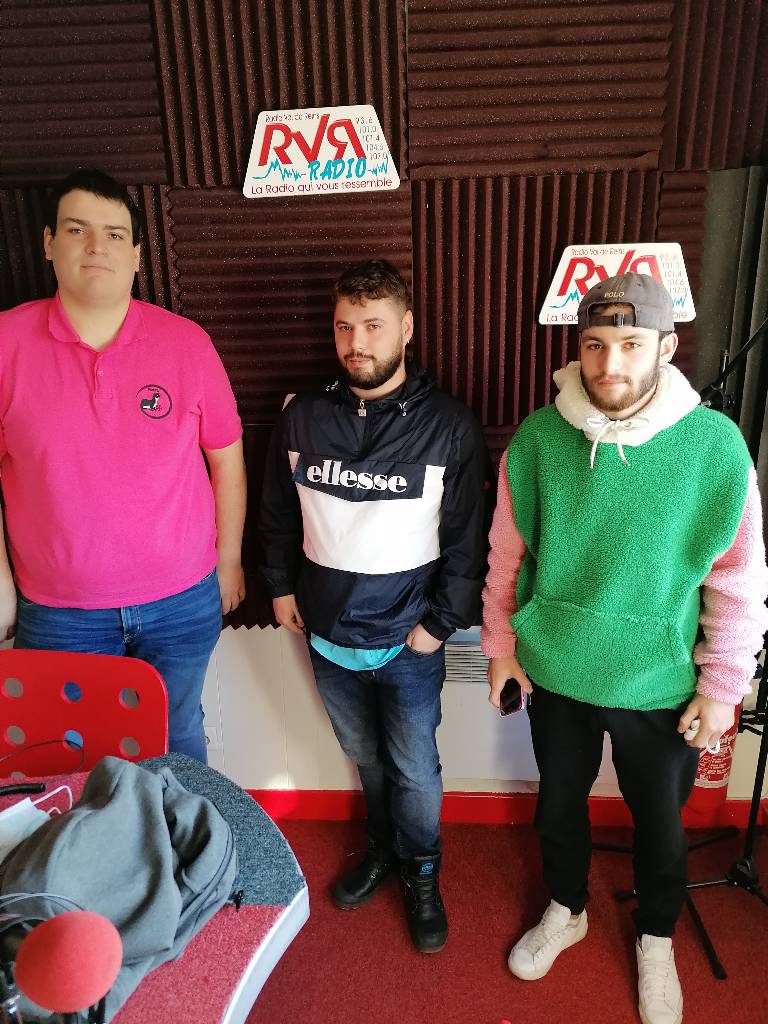 les fondateurs du FC Belette Corentin et Lucas présentent le club au micro de Corentin Lecluse 