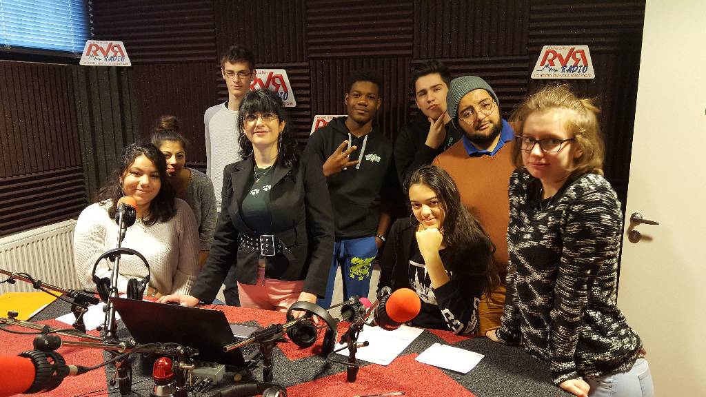 Les élèves de première du Lycée François Mansart de Thizy s'essaient à la poésie et aux poèmes