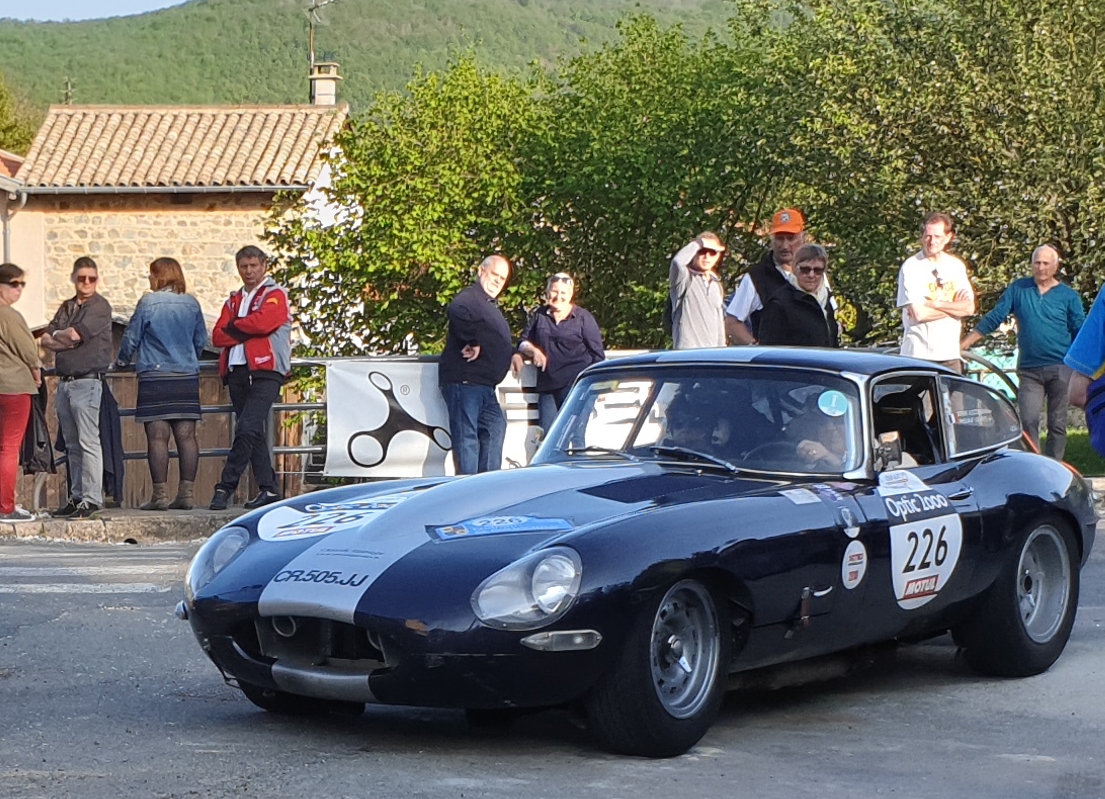 Serge COZZOLINO / Pascale COZZOLINO LEGAY : JAGUAR Type E 3,8L 1963 Serge COZZOLINO / Pascale COZZOLINO LEGAY : JAGUAR Type E 3,8L 1963