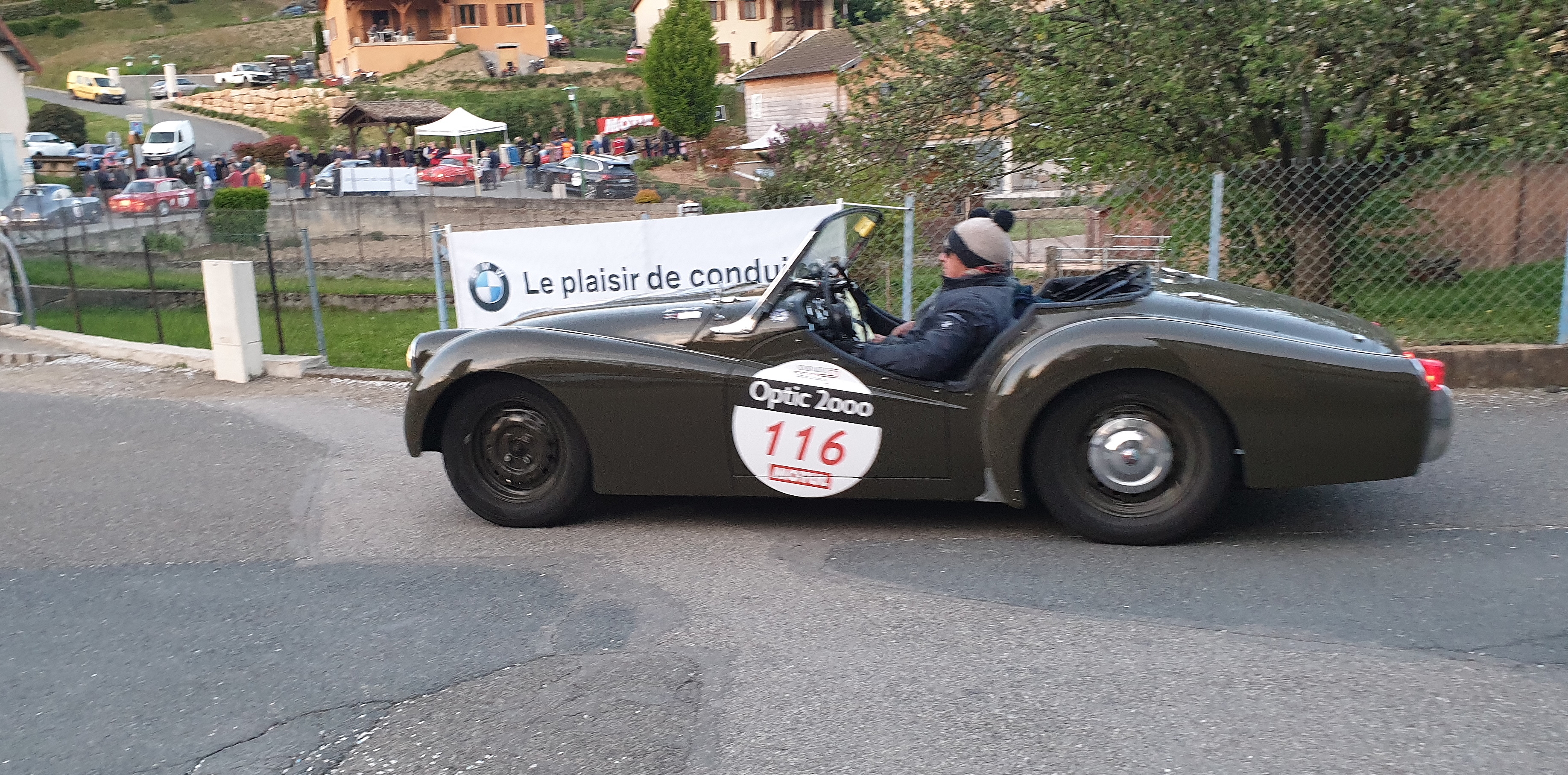 Hugues de BEAUREGARD / Xavier GONZALEZ FLORENZANO : TRIUMPH TR2 1955 Hugues de BEAUREGARD / Xavier GONZALEZ FLORENZANO : TRIUMPH TR2 1955