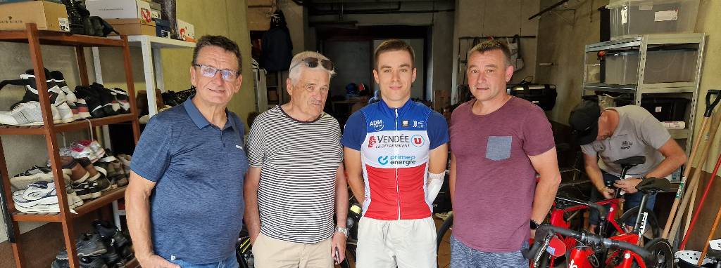 Régis AUCLAIR -Michel GROS - Mattéo VERCHER - Cyril SARNIN Régis AUCLAIR -Michel GROS - Mattéo VERCHER - Cyril SARNIN