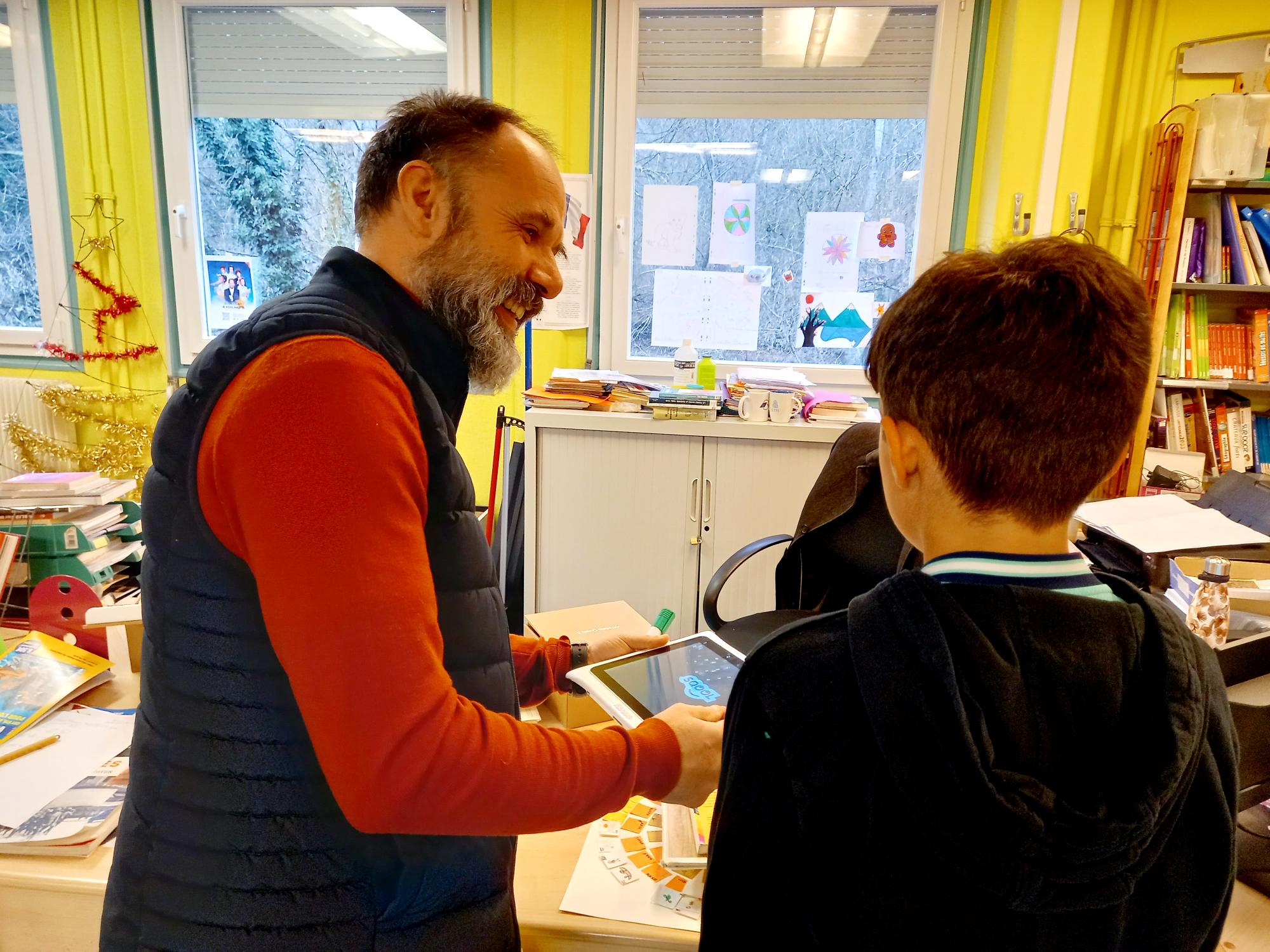 Alexandre Ballaré et un élève Alexandre Ballaré et un élève