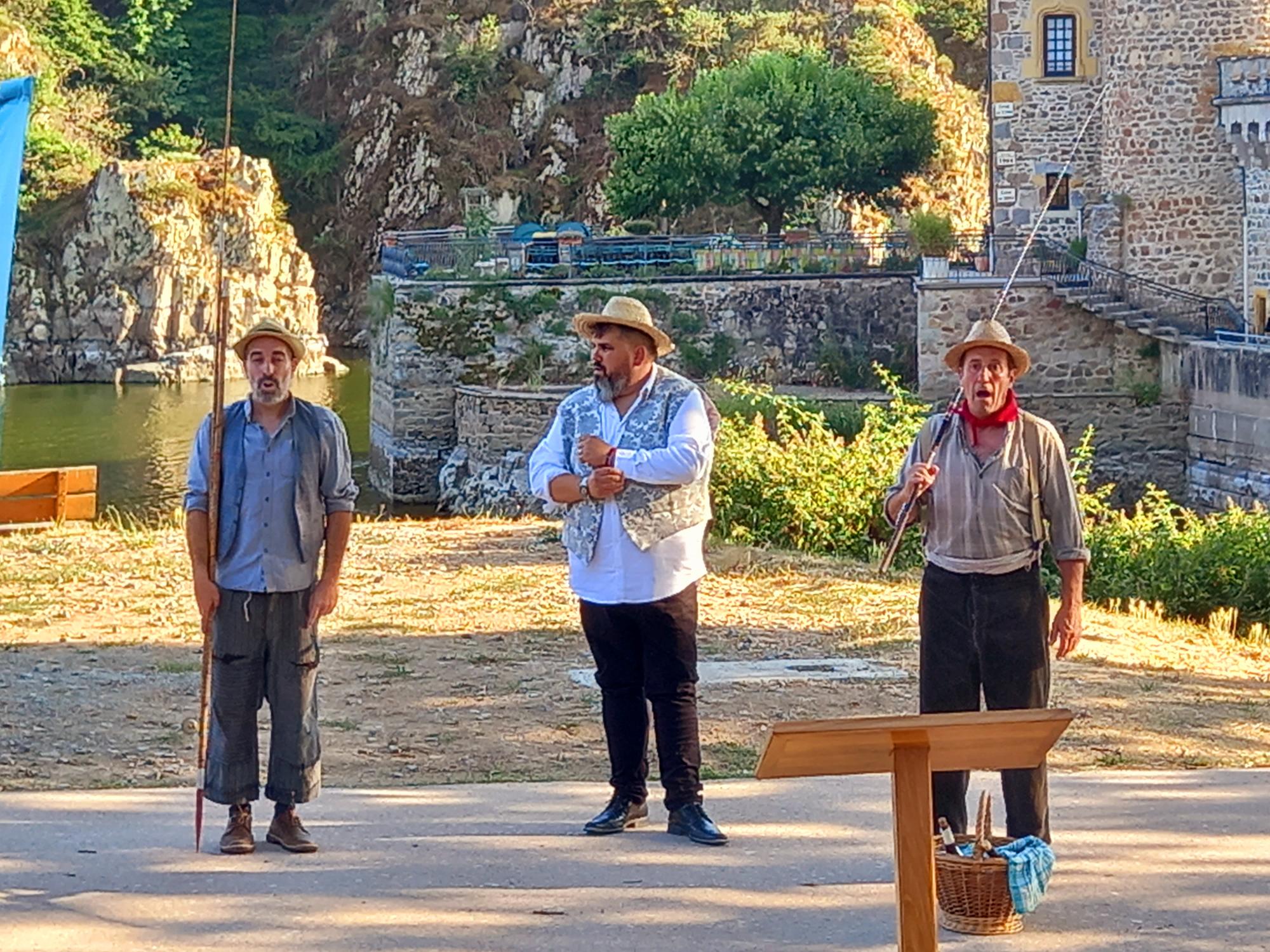 Surprise le vendredi soir : une plongée dans l’histoire du site avec les crieurs publics de Dychka et Cie Surprise le vendredi soir : une plongée dans l’histoire du site avec les crieurs publics de Dychka et Cie