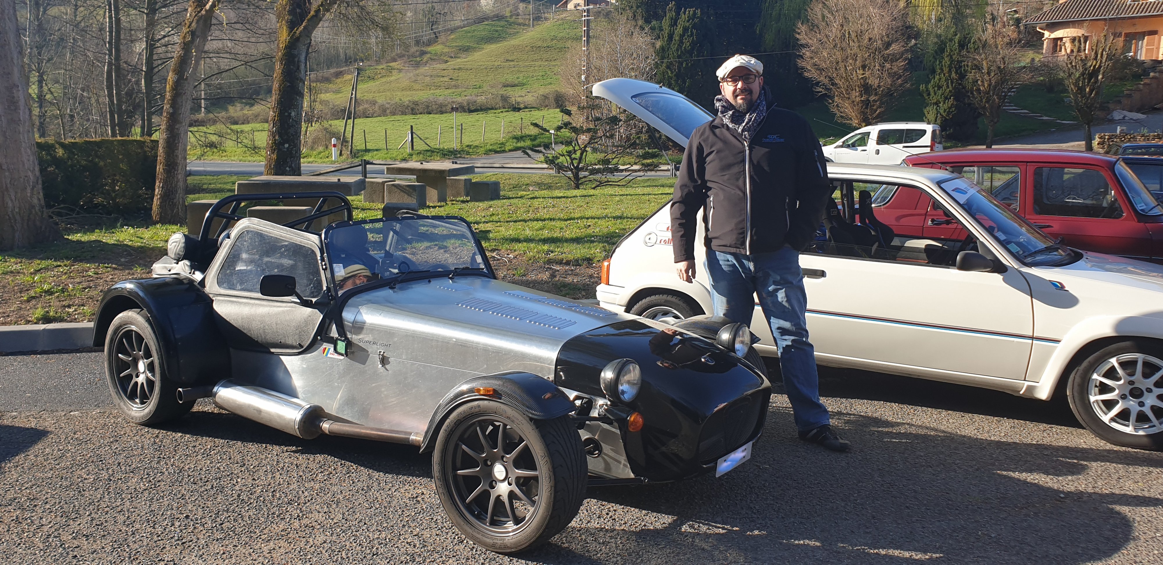 Frédéric et Sophie Caterham SV superlight 120
