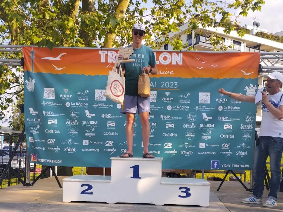 Matéo RUBERTI, champion régionale de paratriathlon.