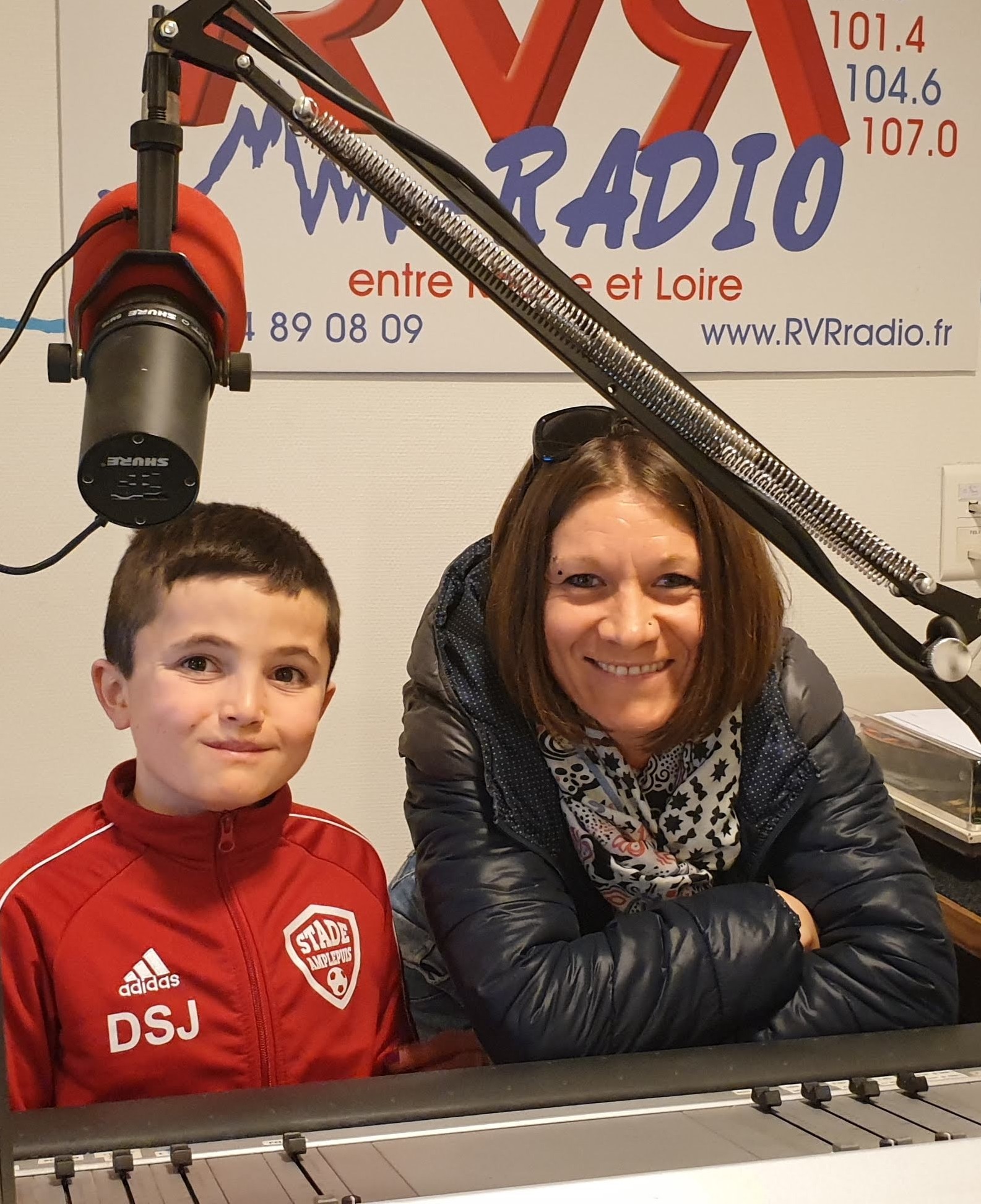 Les ados de l'Espace jeunes du Centre Social d'Amplepuis présentent leurs chroniques !