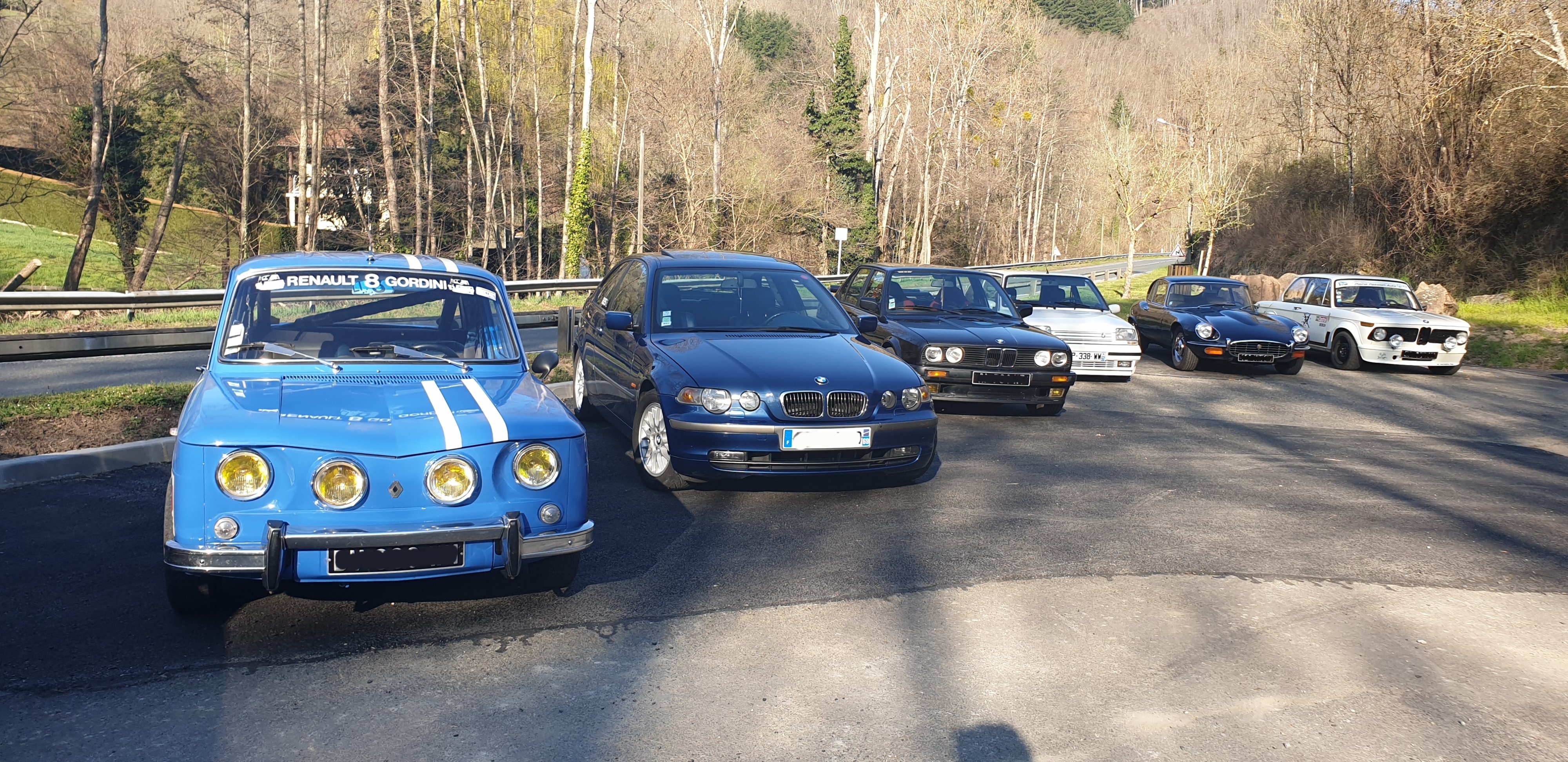 R8 Gordini R5 et Jaguar côtoient le coin des BM