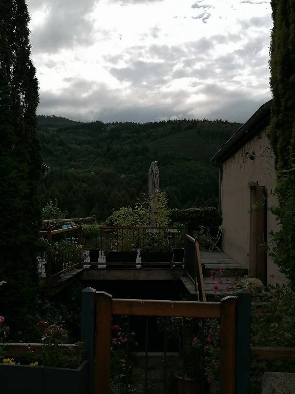 Claire Van-Kinh vous emmène en balade à Saint-Haon-le-Chatel